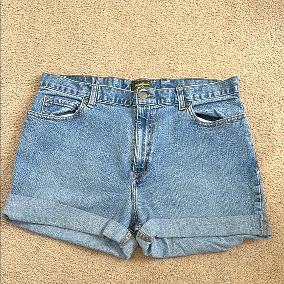 Eddie Bauer Blue Jean Shorts Relaxed Fit - Picture 1 of 3